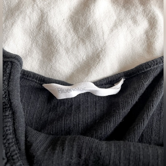 SOLD-Ribbed Black Tank - Picture 4 of 4